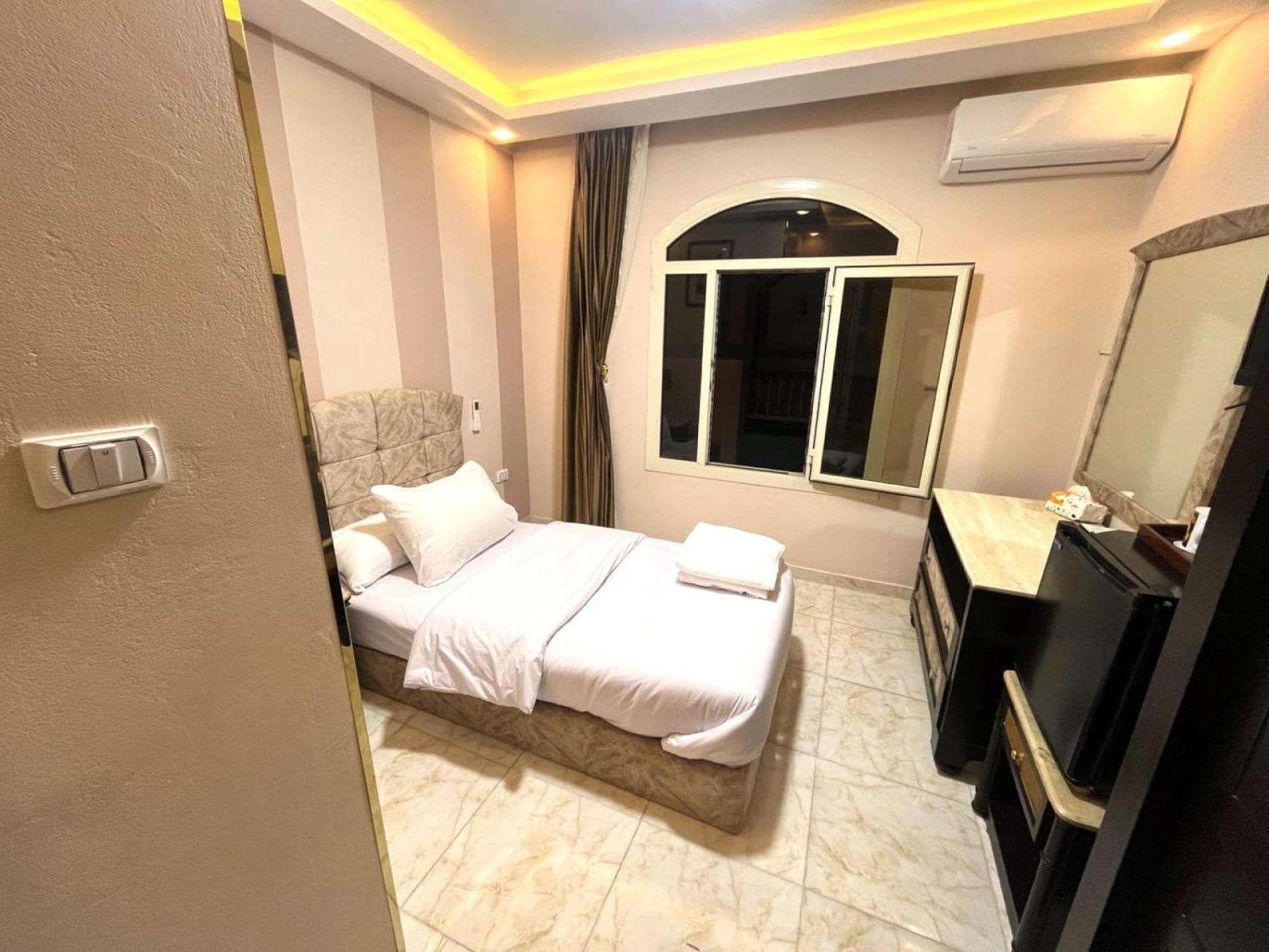 Nun Pyramids Hotel Kafret el-Gabal Habitación foto