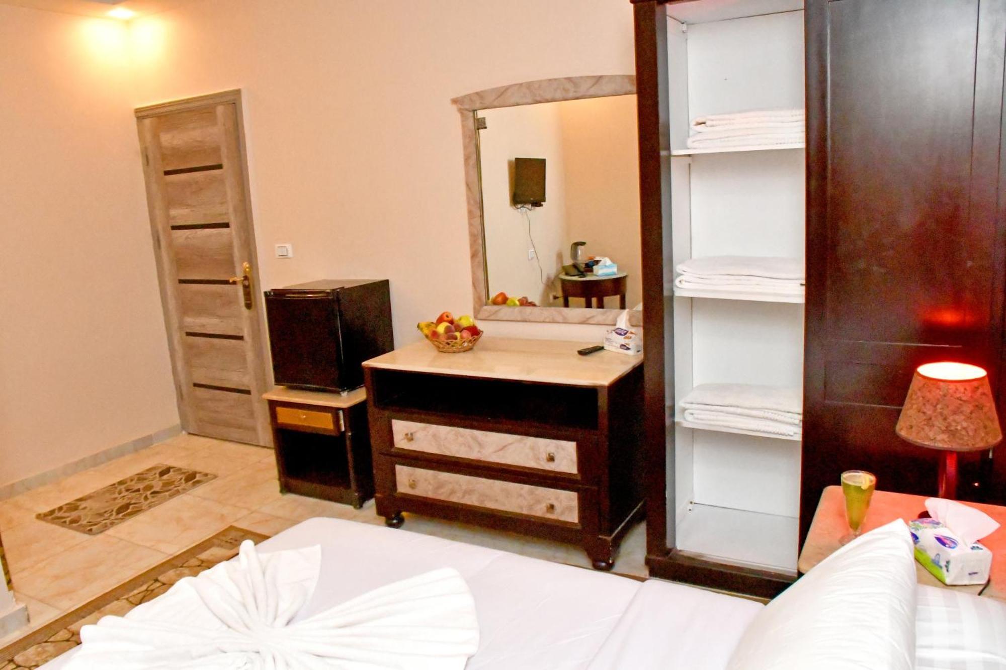 Nun Pyramids Hotel Kafret el-Gabal Habitación foto