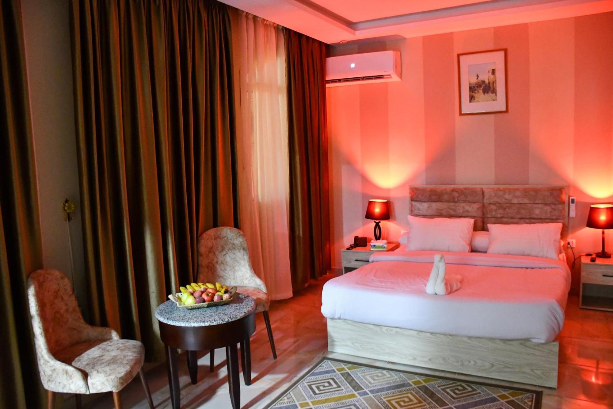 Nun Pyramids Hotel Kafret el-Gabal Habitación foto