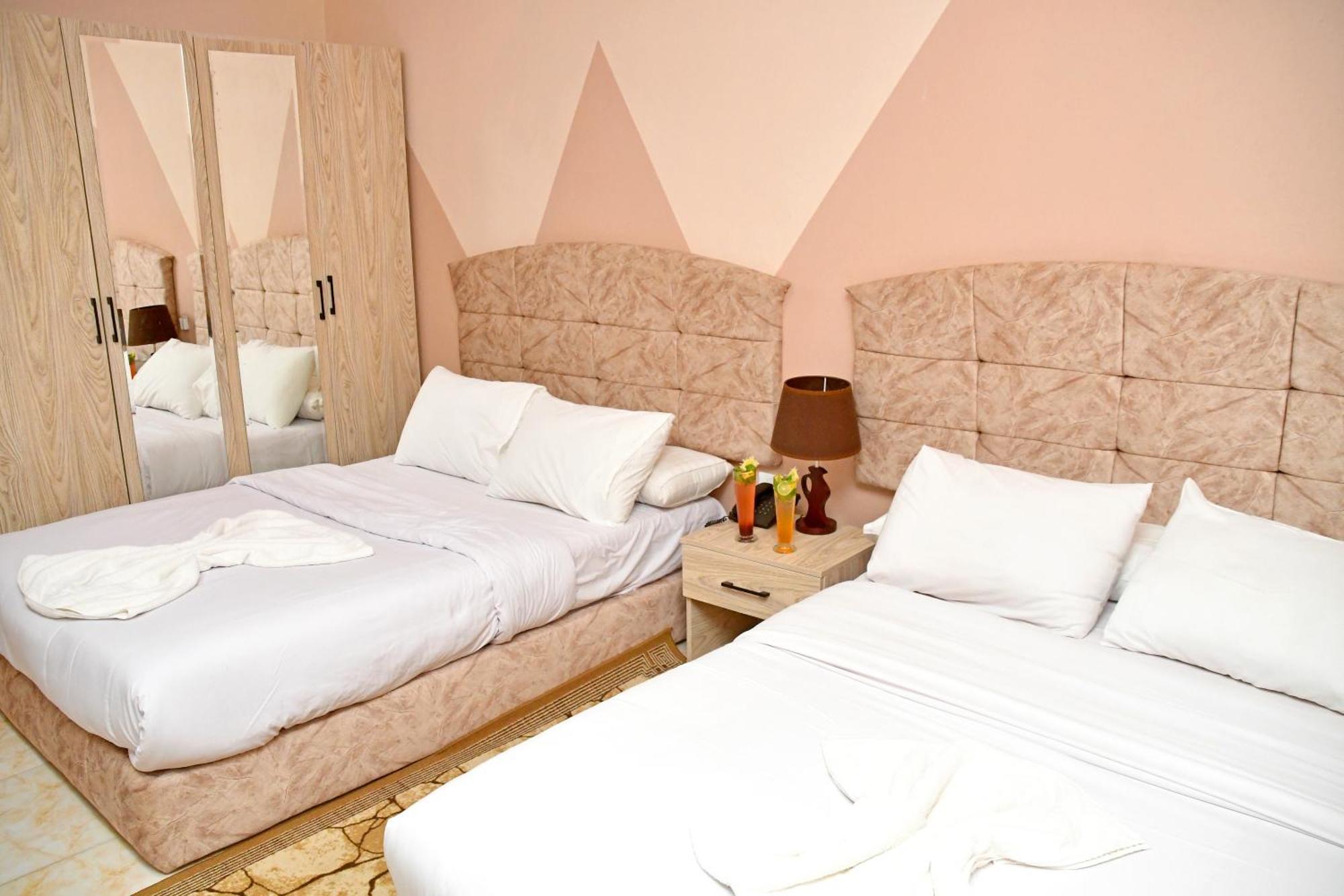 Nun Pyramids Hotel Kafret el-Gabal Habitación foto