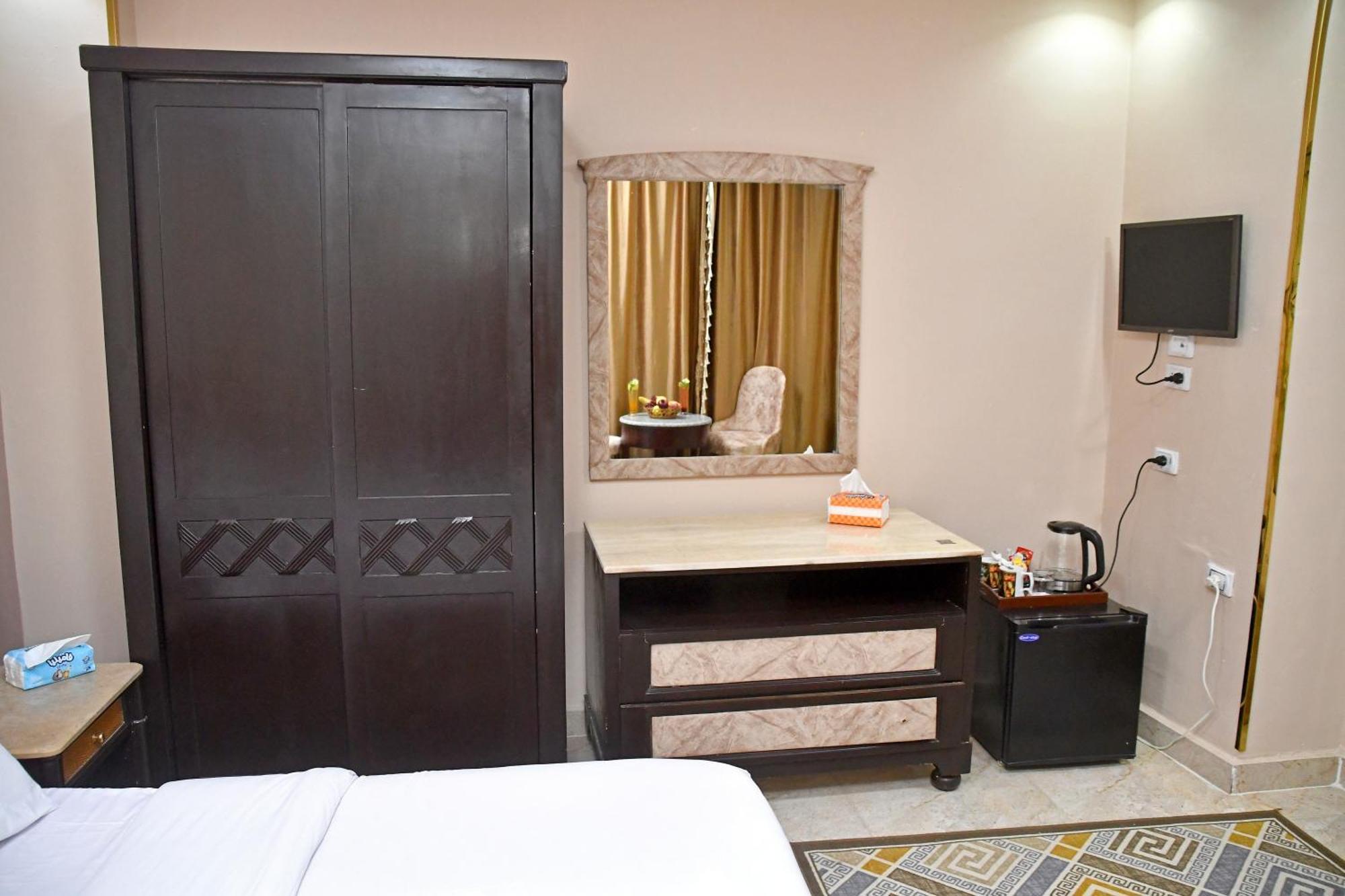 Nun Pyramids Hotel Kafret el-Gabal Habitación foto